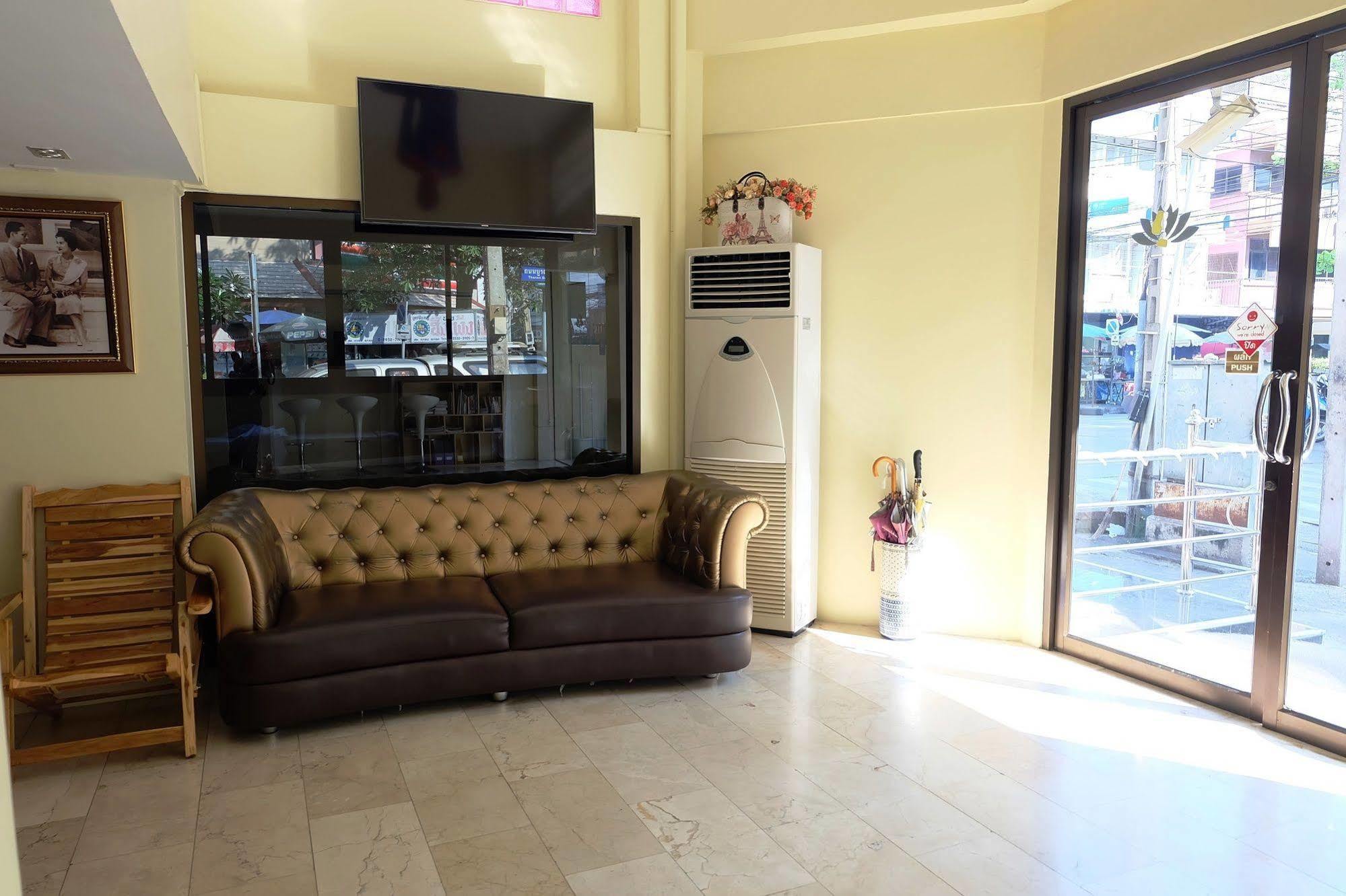 Au Bon Hostel