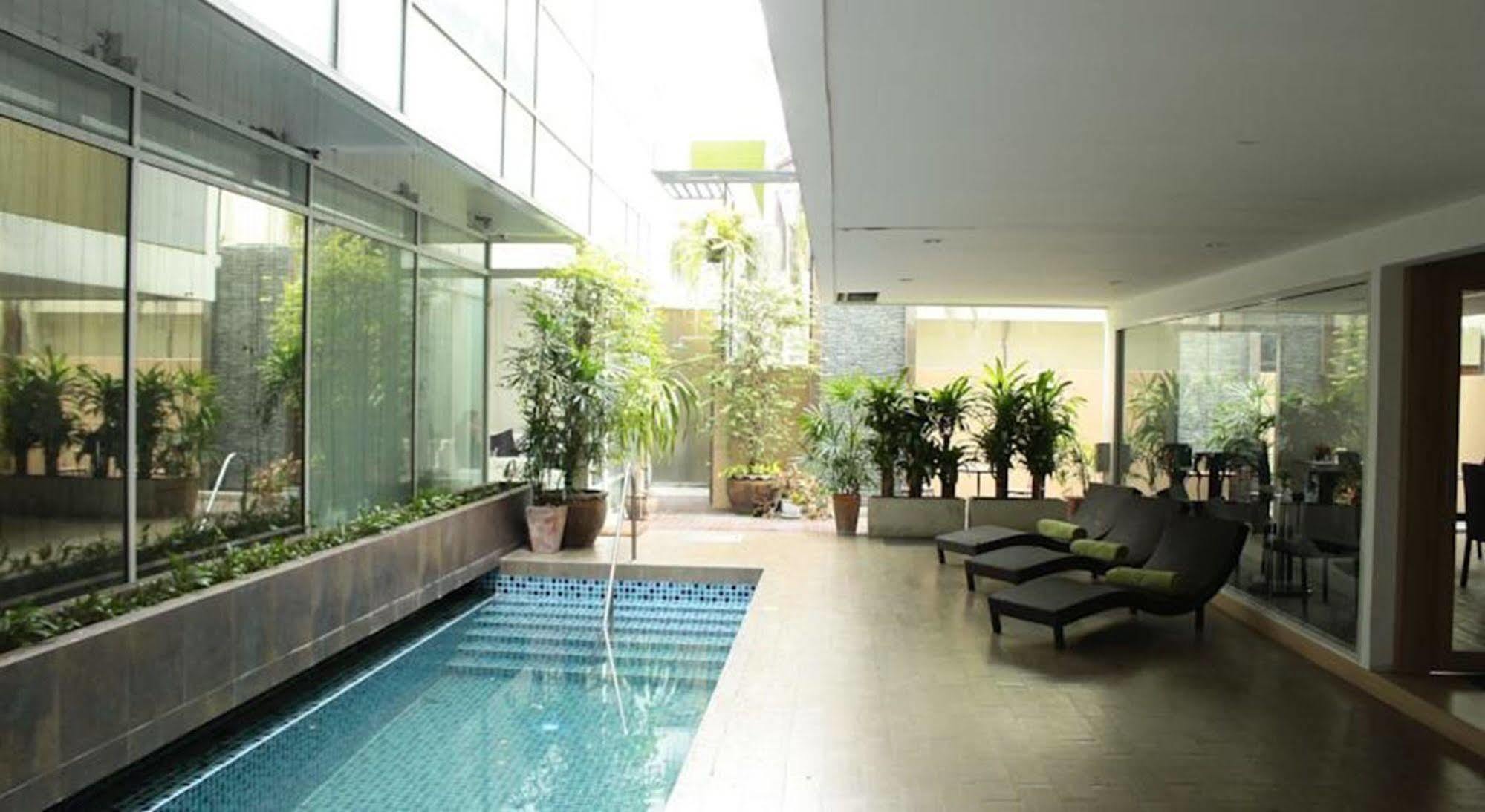 Nantra Retreat And 3* Bangkok