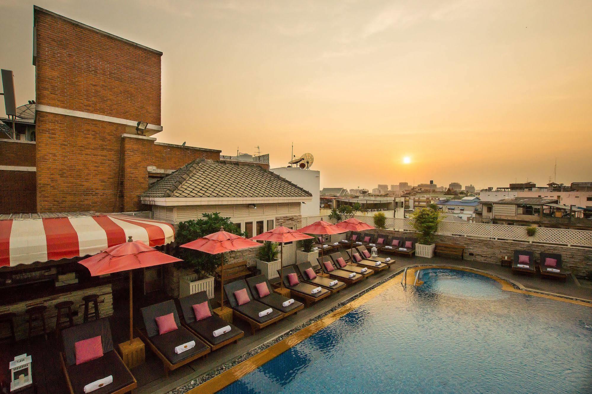 Buddy Boutique Hotel 3*