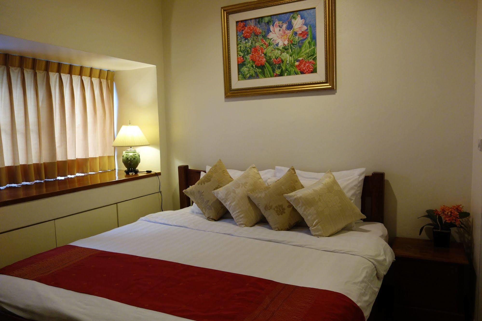 Smile Society Hostel *
