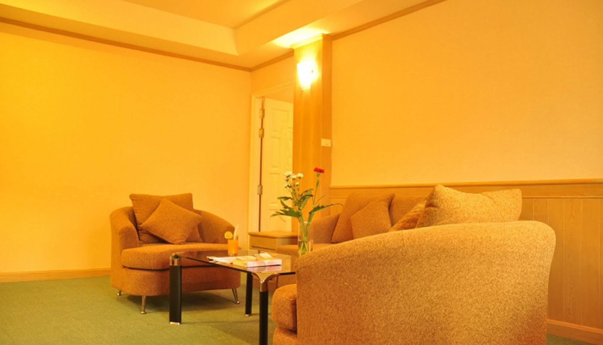 Inn Dt - Pratunam 2*