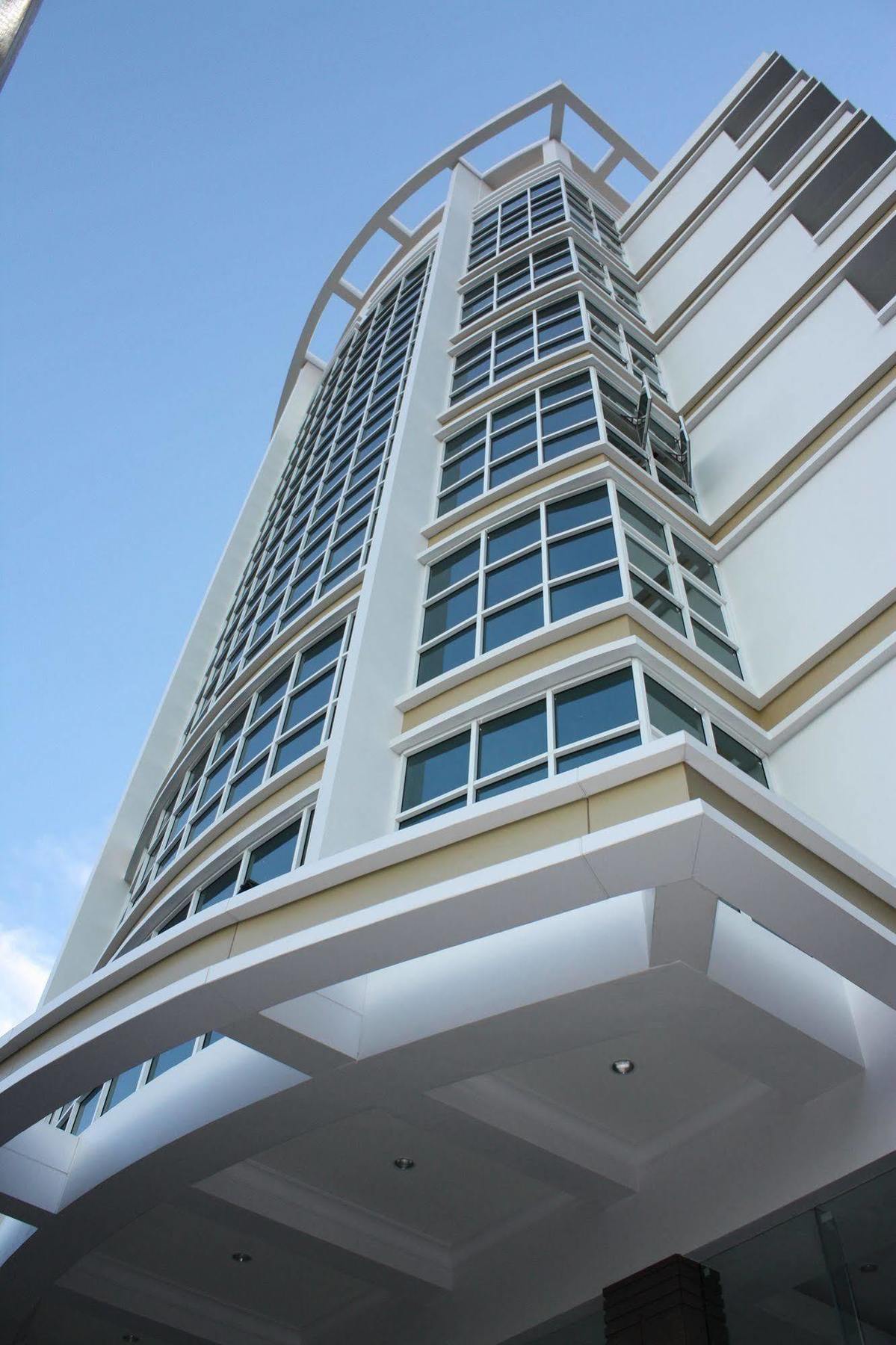 Miloft Sathorn - Sha Certified 5* Bangkok