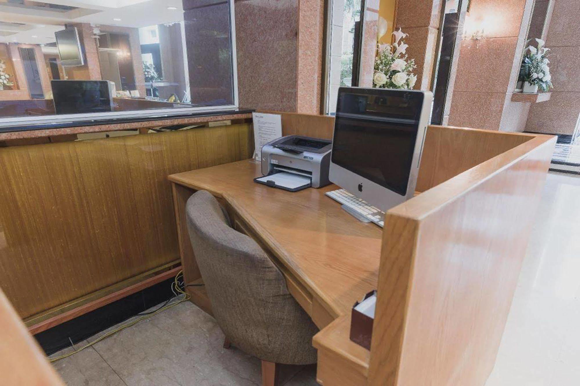 Hotel Hope Land Sukhumvit 24 4*