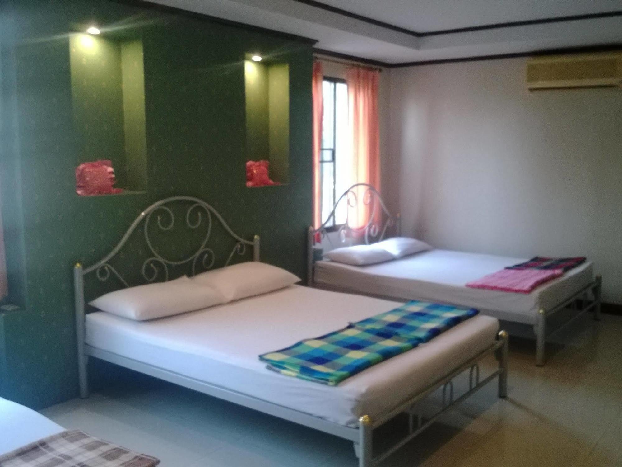 Phurahong Homestay Bangkok