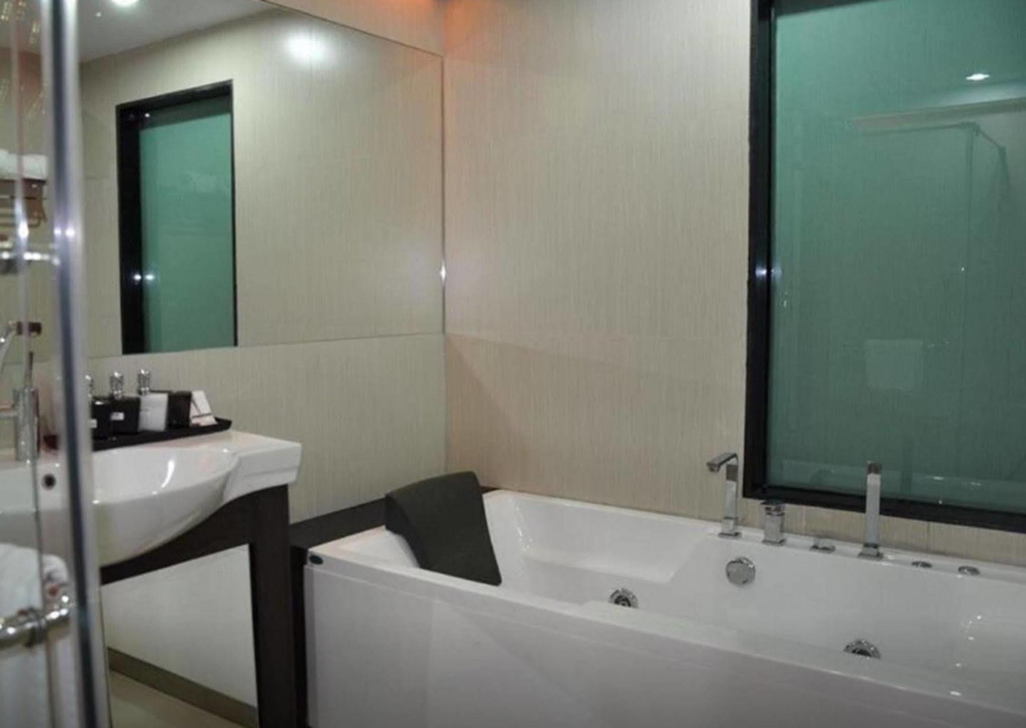Palms @ Sukhumvit Executive Aparthotel Bangkok