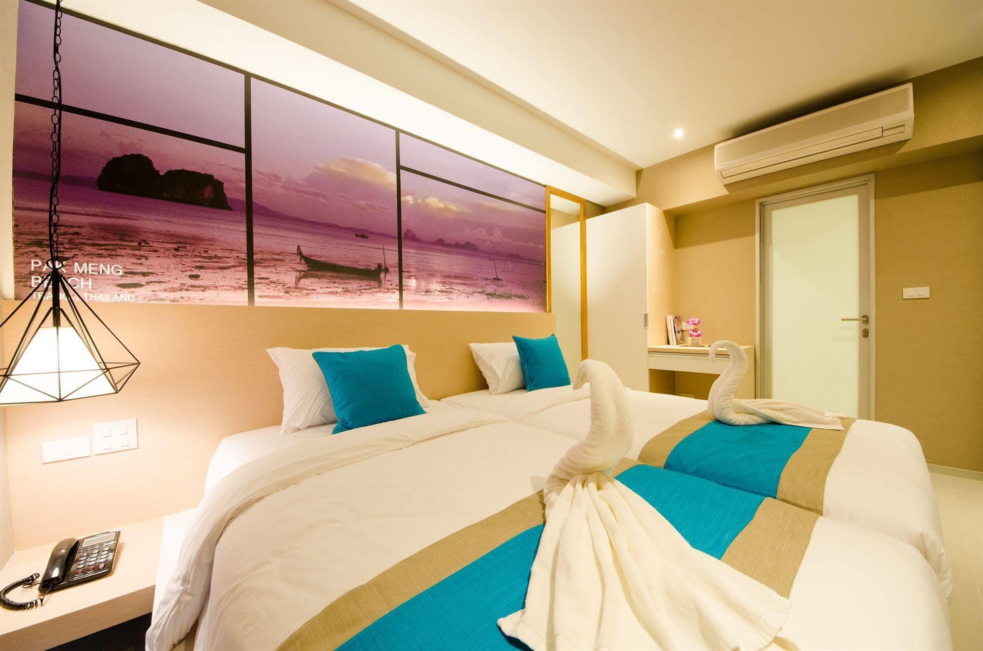Bizotel Premier & 4* Bangkok