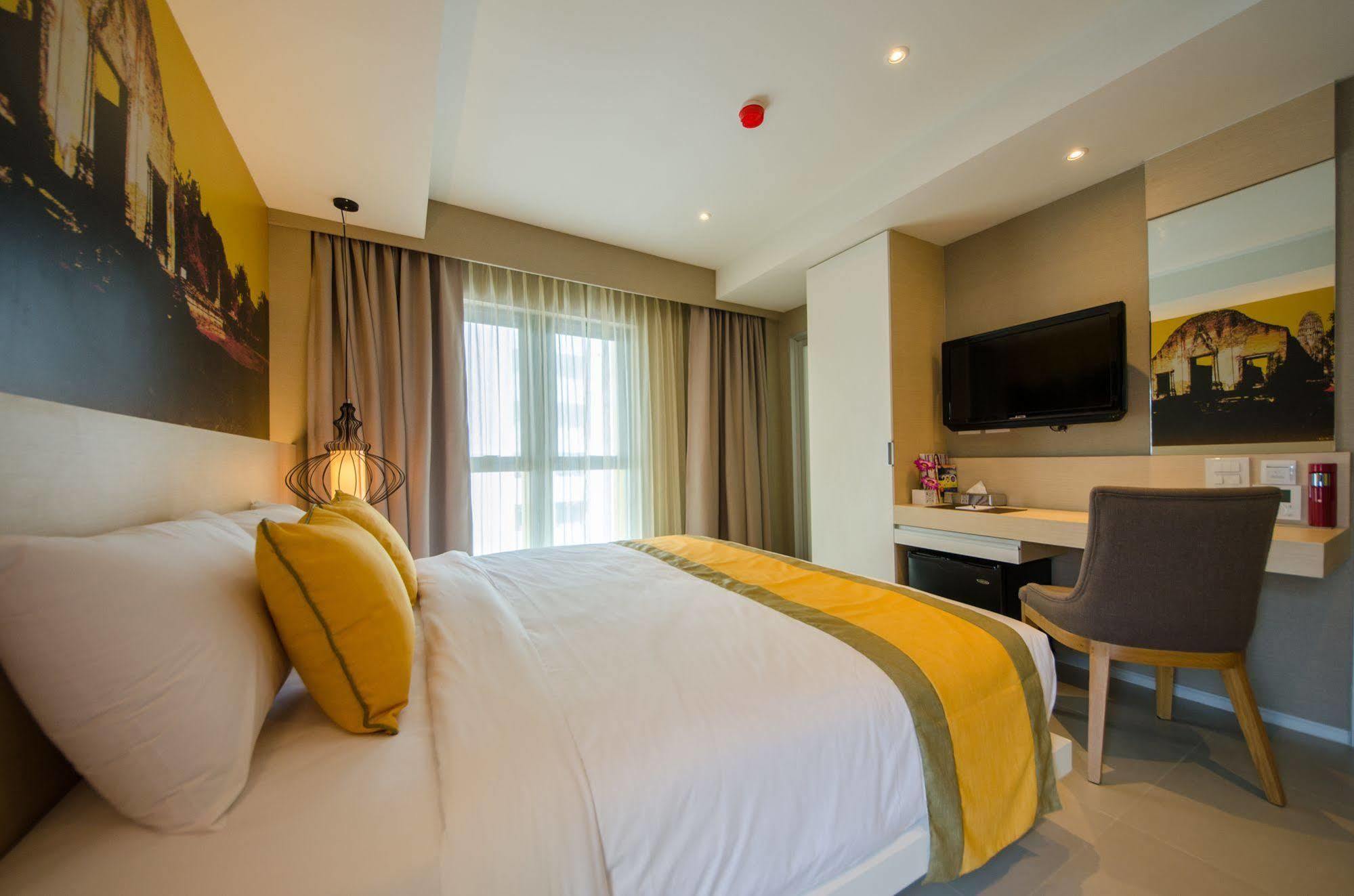 Bizotel Premier & Hotel Bangkok