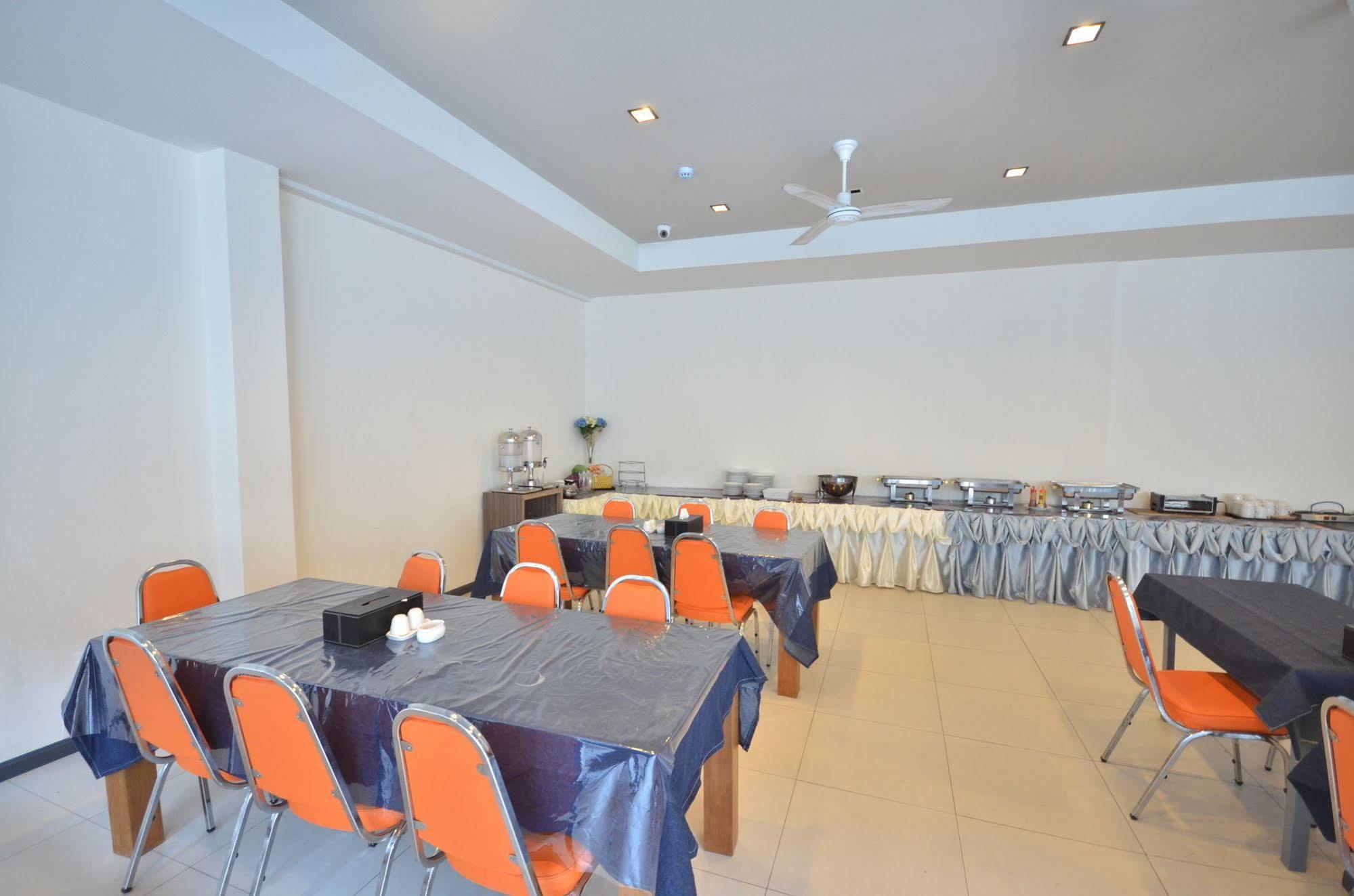 Hostel H2