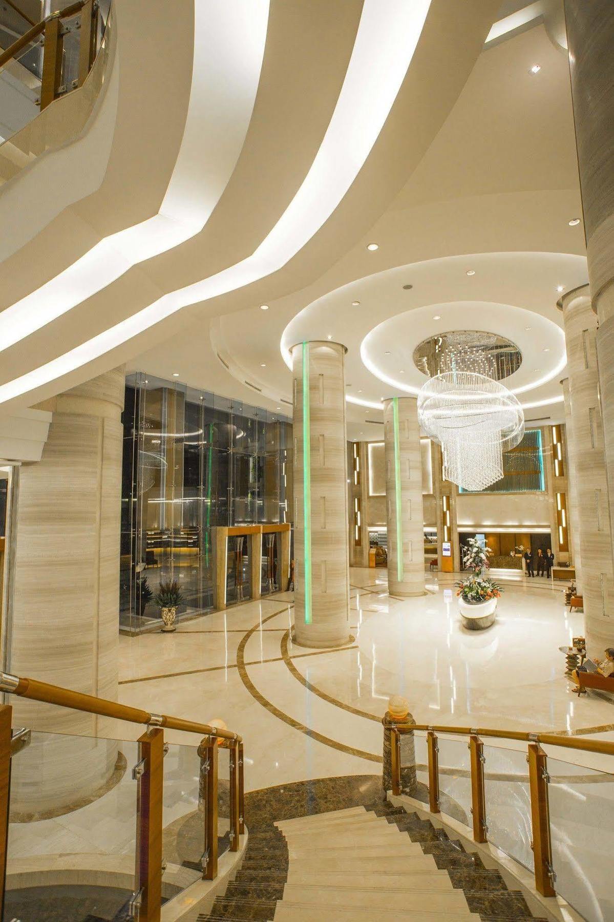 The Grand Fourwings Convention Hotel Bangkok