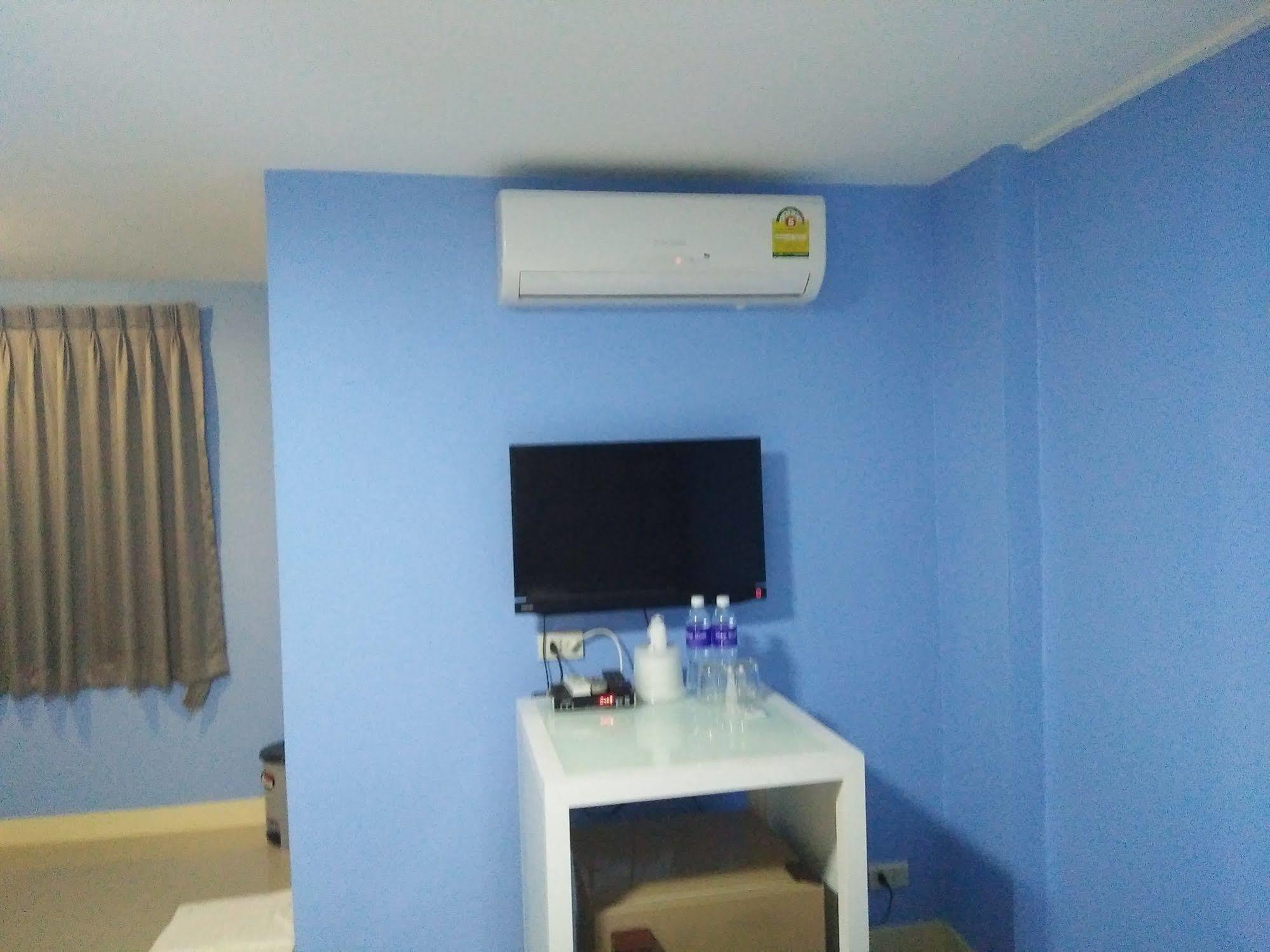 @sleep Walk Hostel *