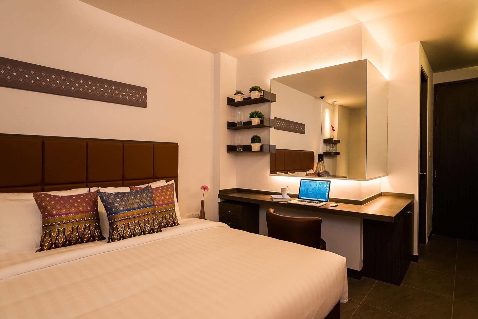 Aim House Hotel 3*