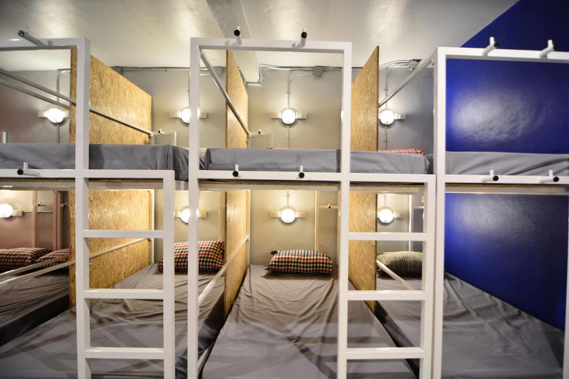 Adventure Hostel Bangkok