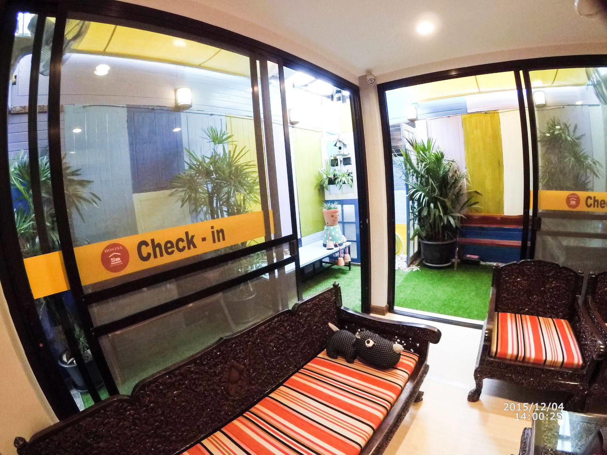 Hostel Check-in My Bangkok