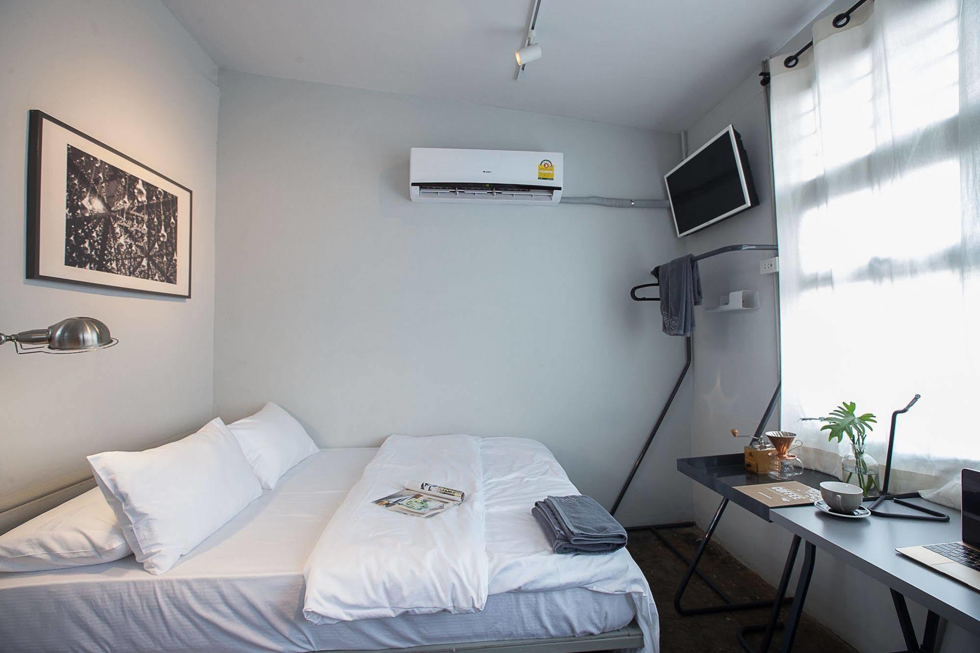 2w Bangkok