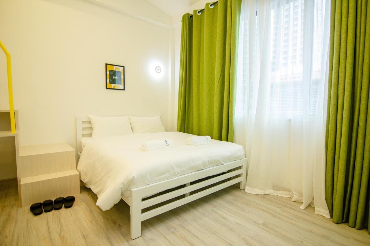 Folk Poshtel Asok Hostel