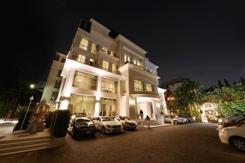 Hotel The Rose Residence, 4*