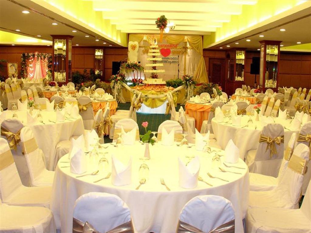 Hotel First Bangkok