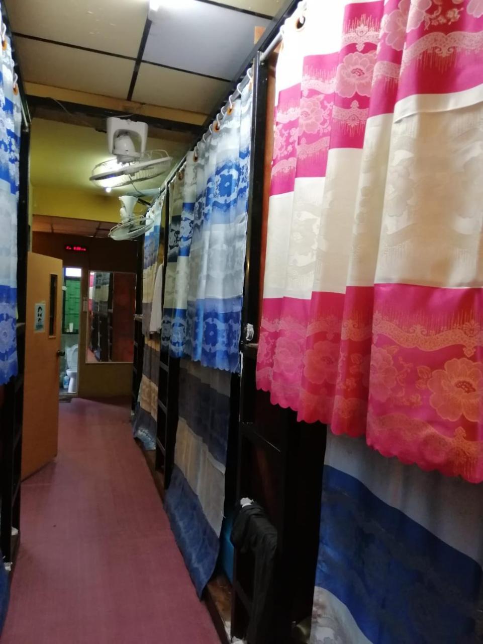 R-one 24/7 Guest house 2*