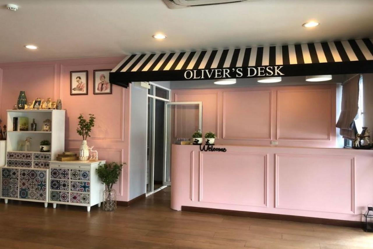 Baan Oliver Srinakarin Hotel 4*
