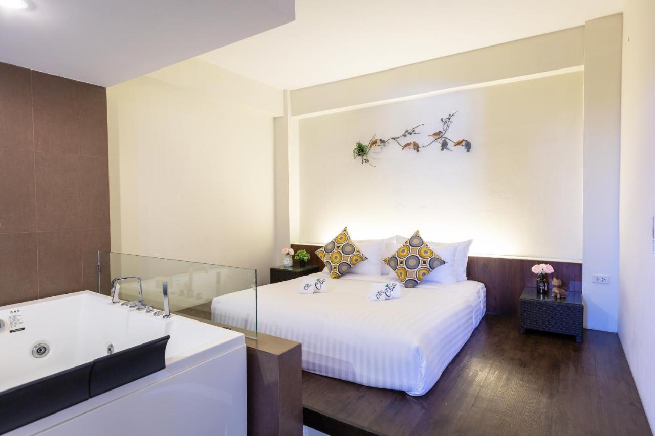 Baan Oliver Srinakarin Bangkok
