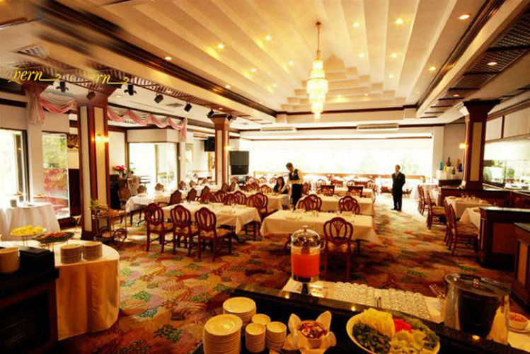 Hotel Louis Tavern
