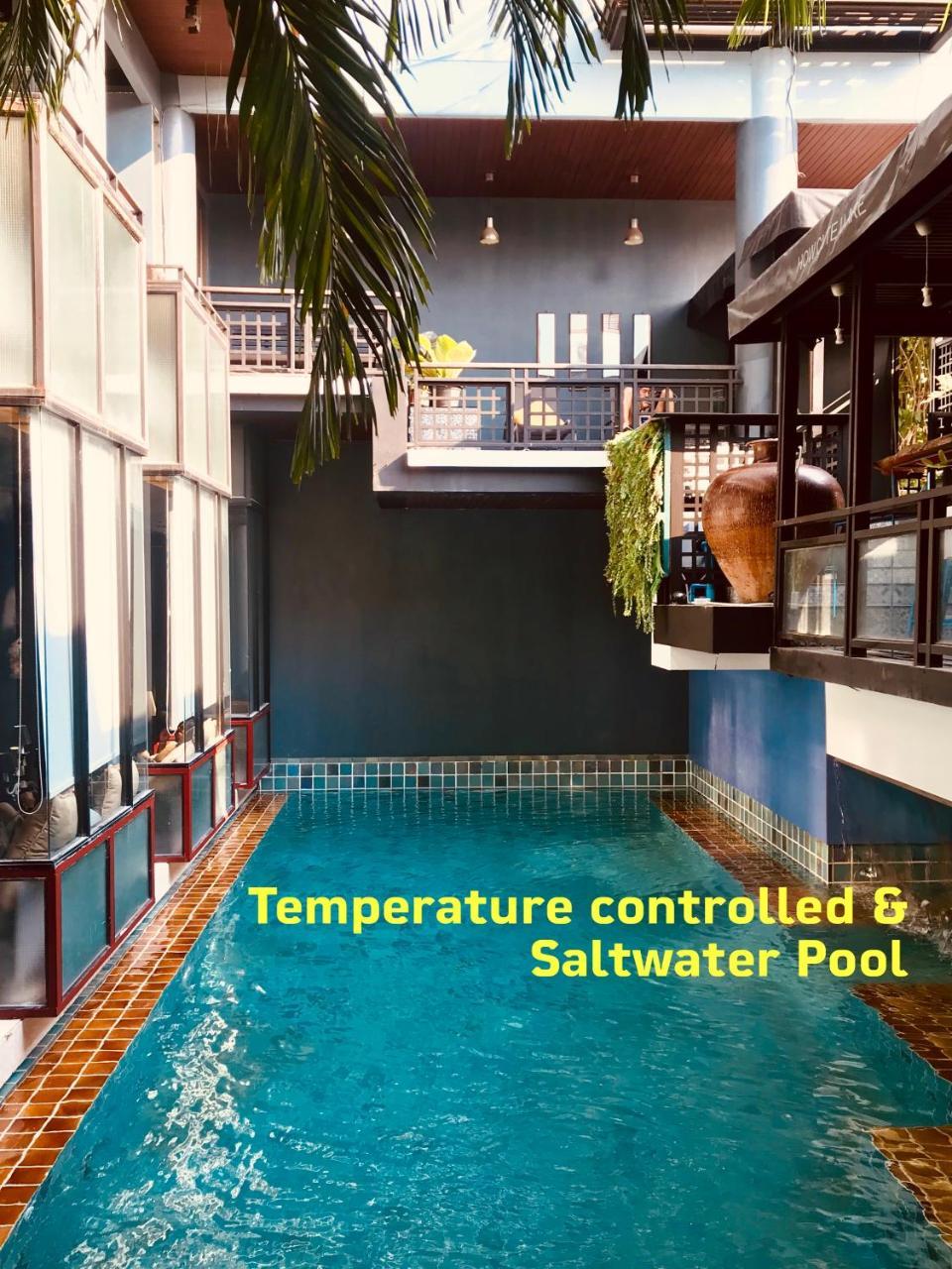 Asrama Blu Ari Stylish Gay Poshtel Bangkok