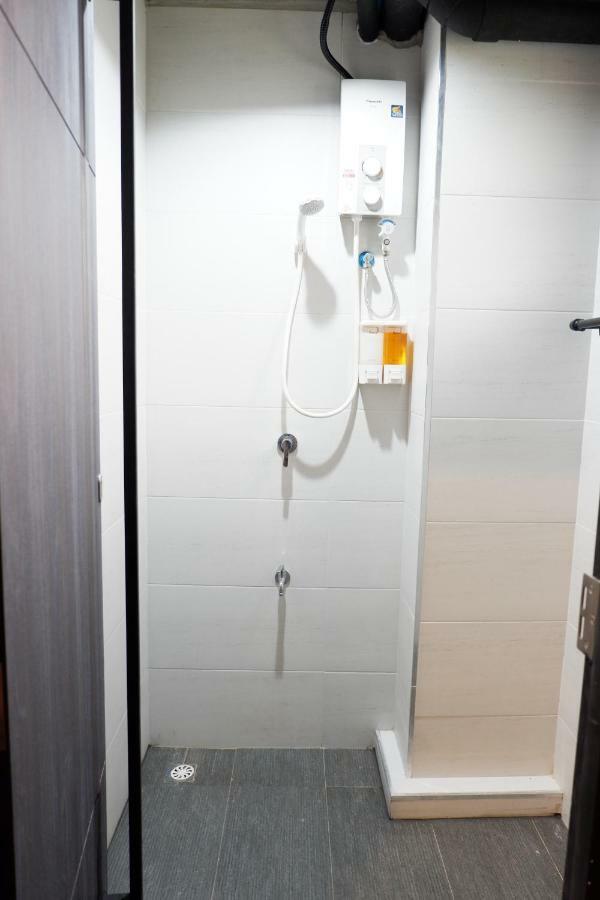 Bed Place Hostel Bangkok