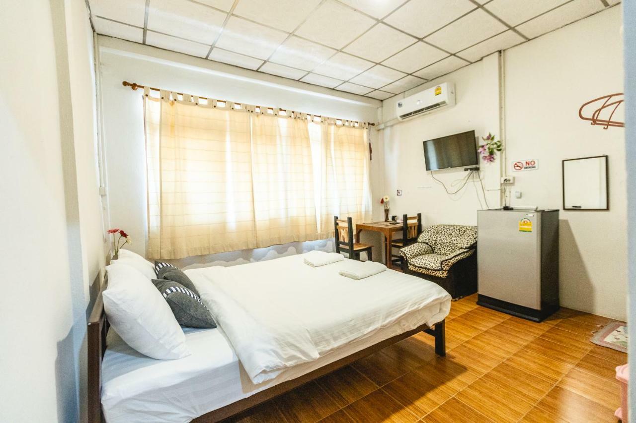Sleepcase Hostel
