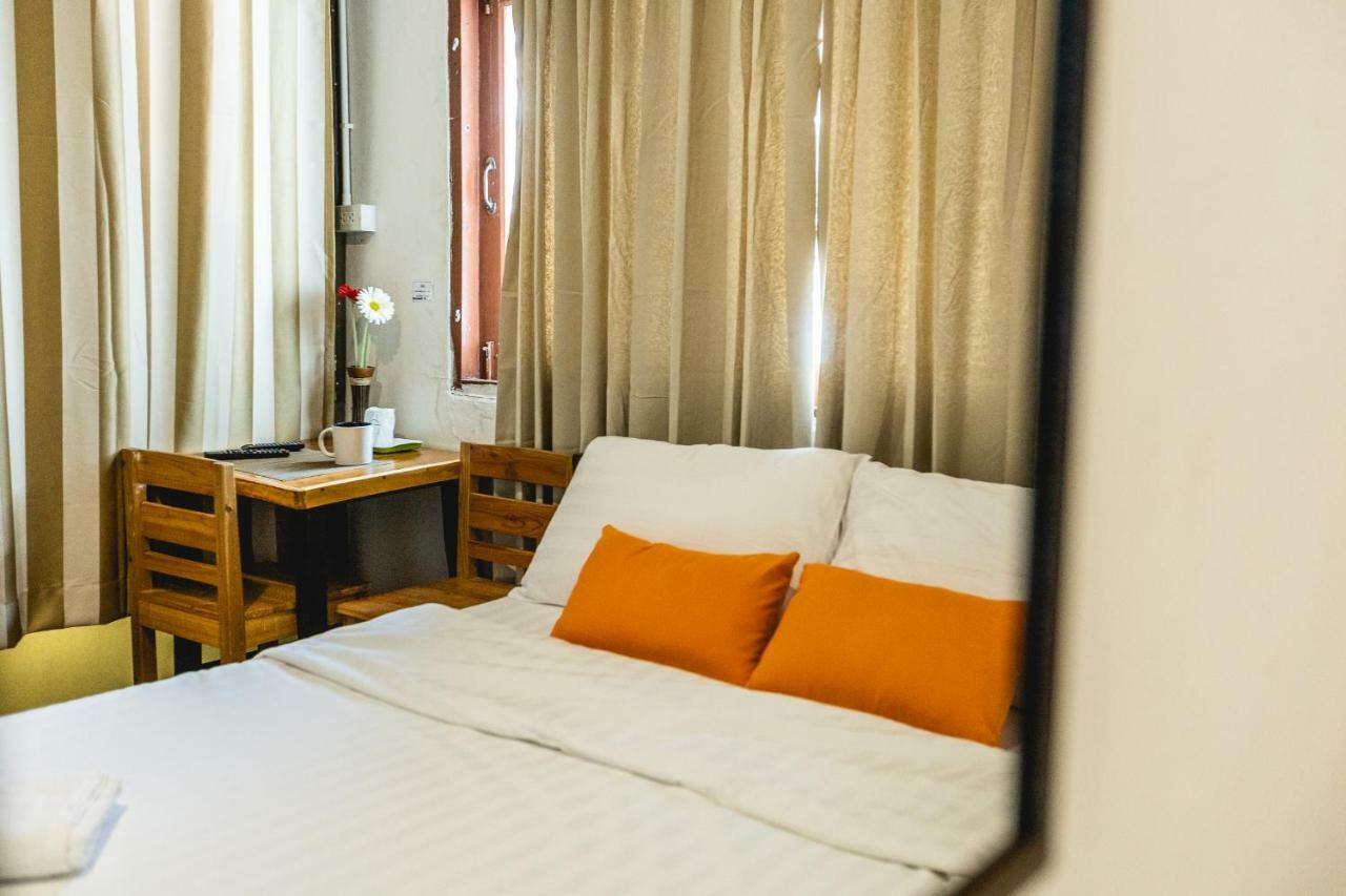 Hostel Sleepcase