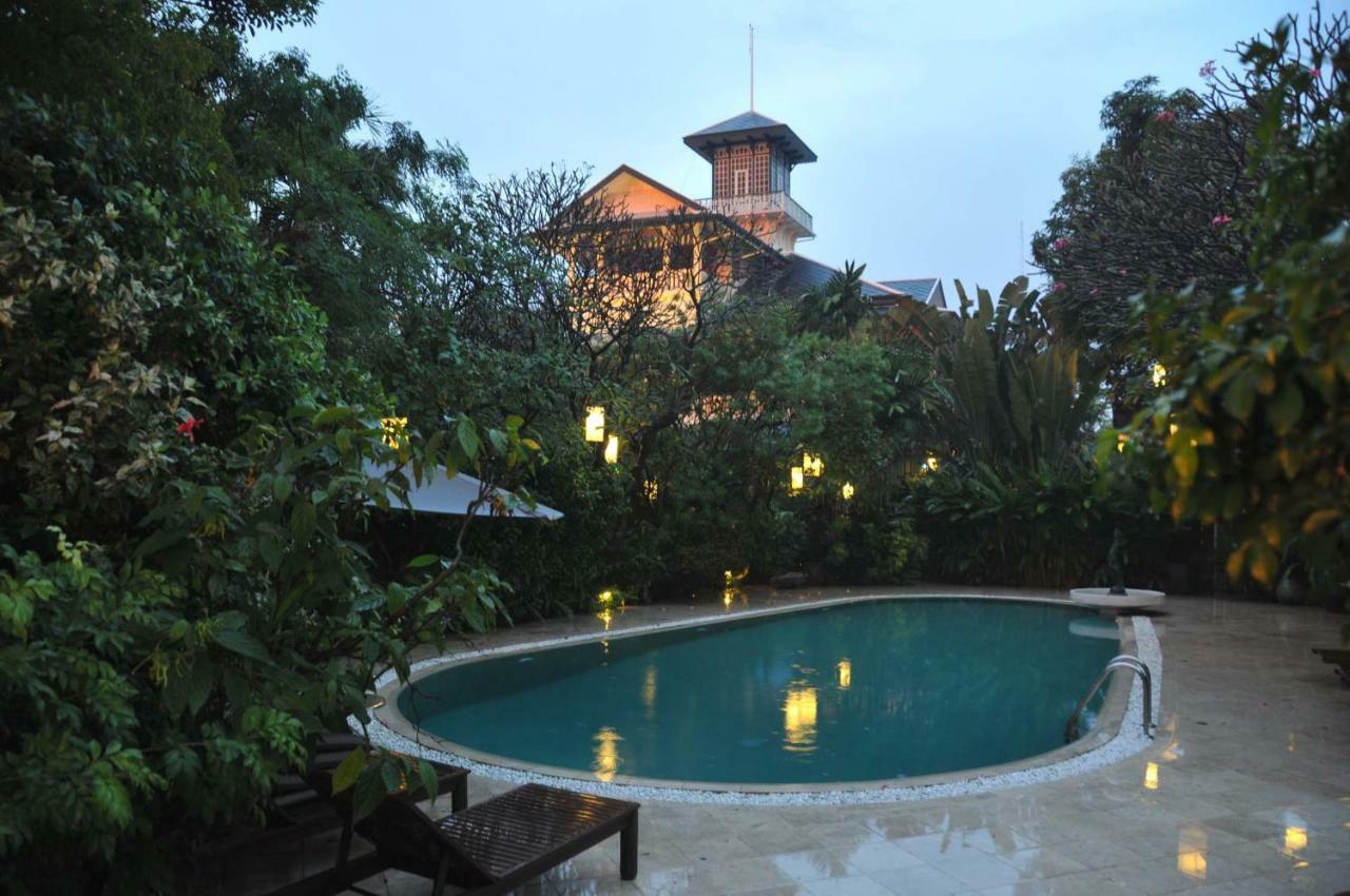 Hotel Chakrabongse 5*