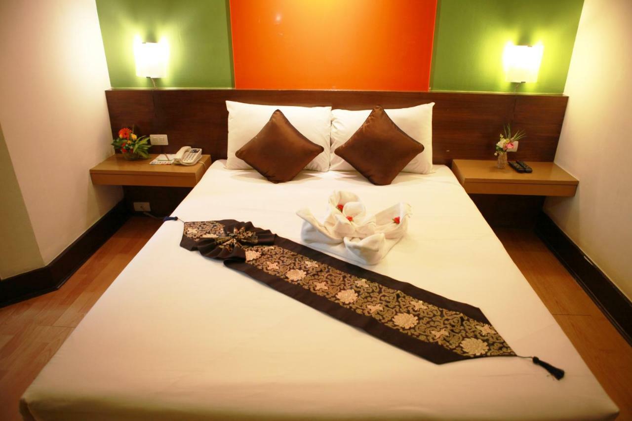 The Seasons Huamark Hotel 3*
