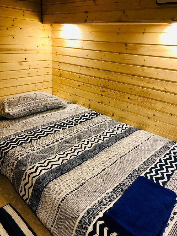 Asrama Blu Ari Stylish Gay Poshtel *