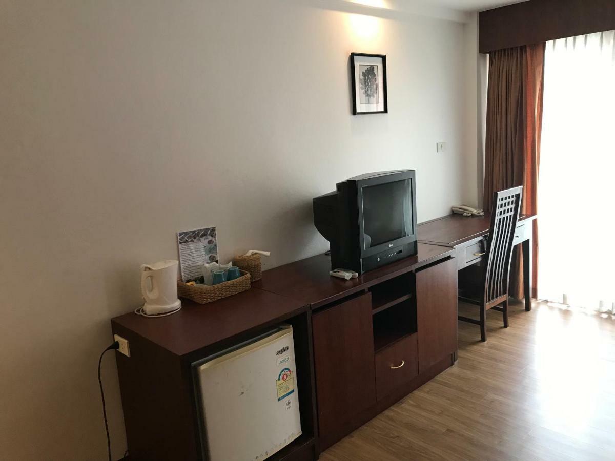 Floral Shire Suvarnabhumi Airport - Sha Extra Hotel 3*