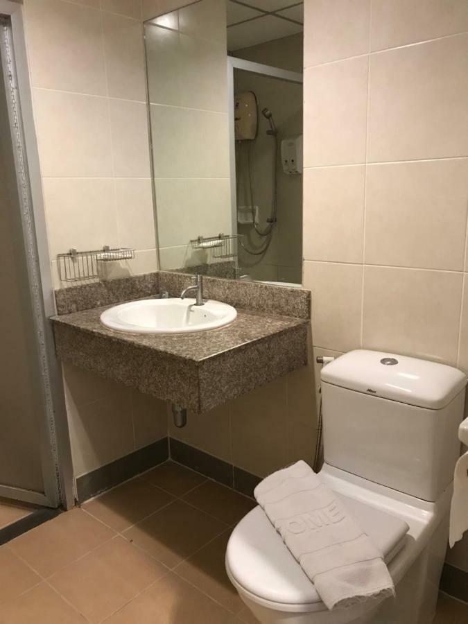 Floral Shire Suvarnabhumi Airport - Sha Extra 3* Bangkok