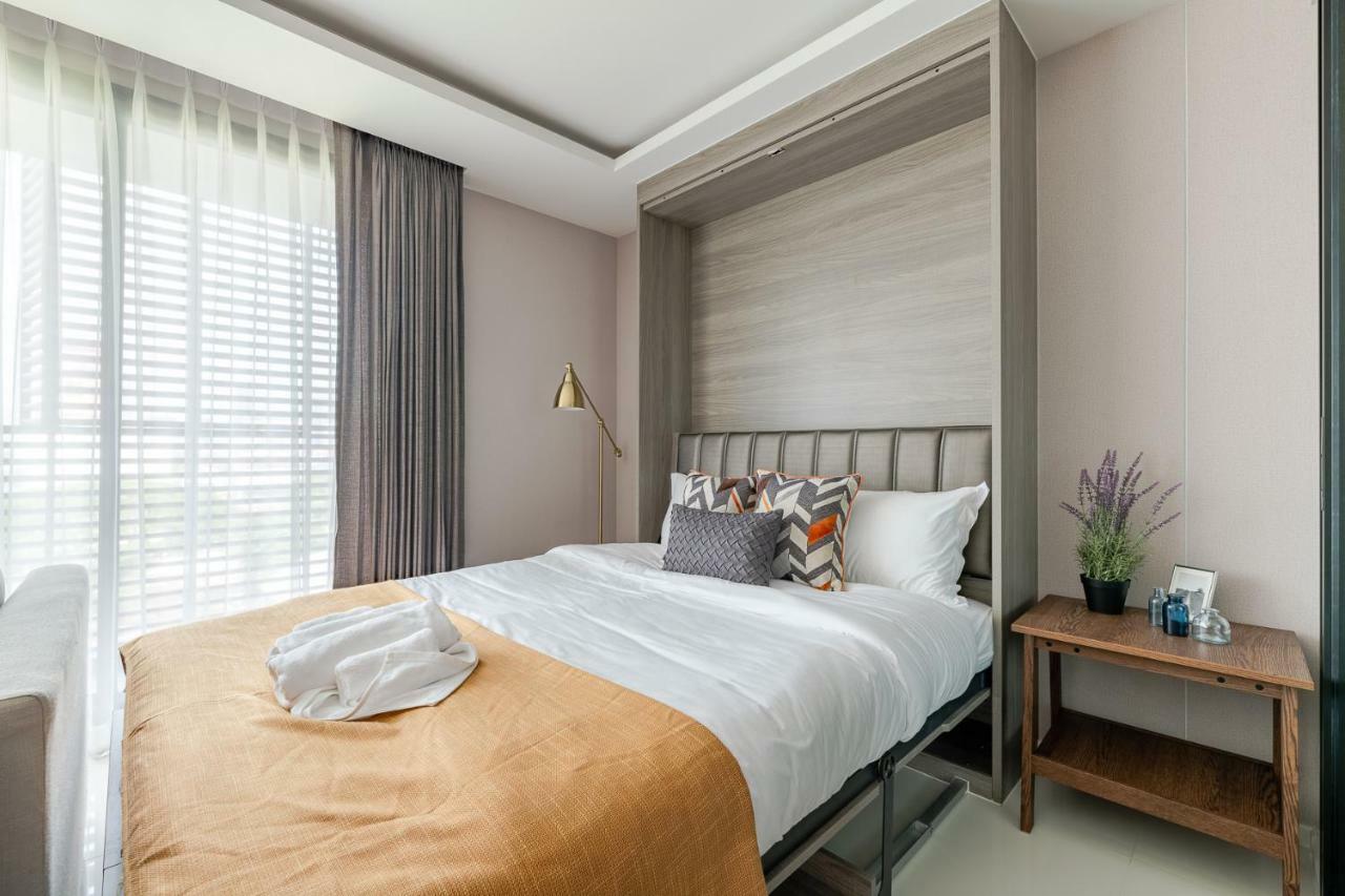 Sukhumvit Asok Modern * Bangkok
