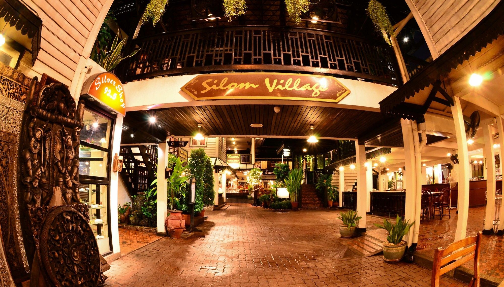 Silom Village 3*