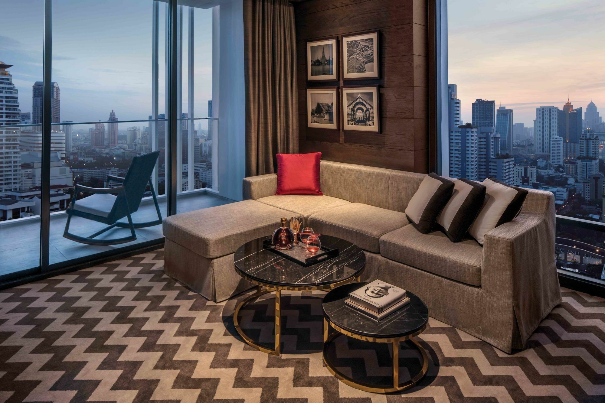 137 Pillars Hotel
