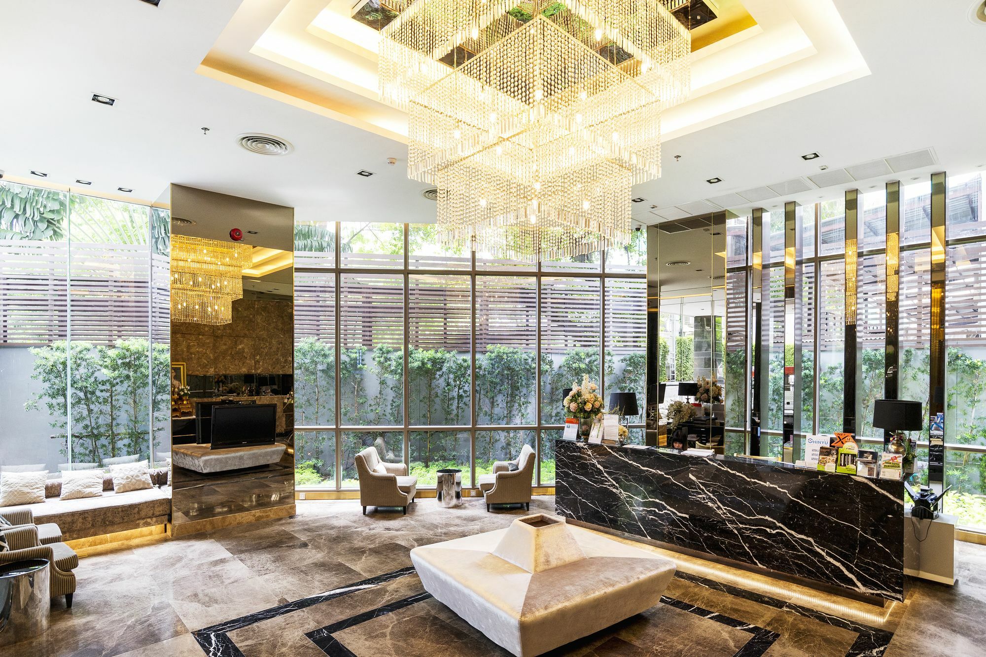 Apartment Alluring At Phromphong By Favstay *