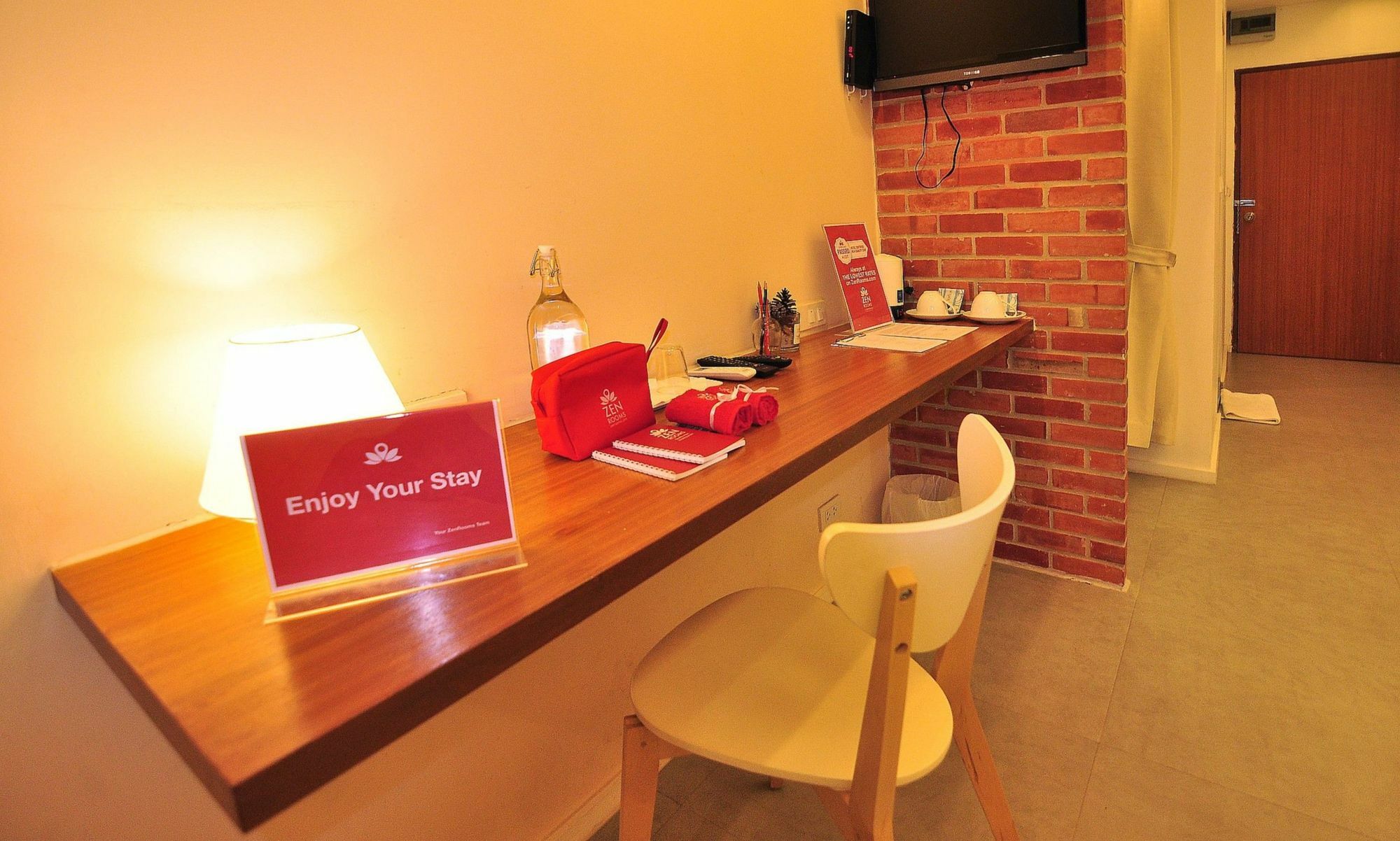 Hotel Case Study Asoke 3*