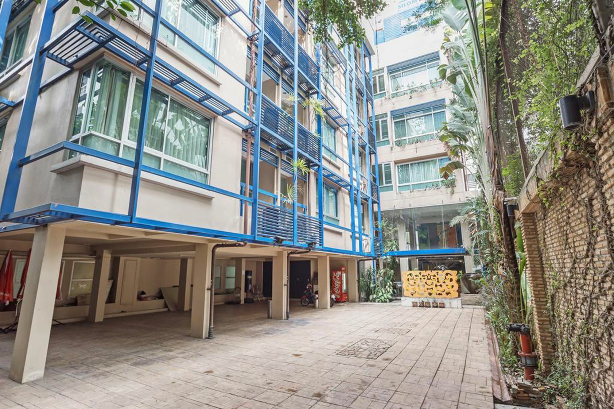 Saladaeng By Favstay Apartment Bangkok