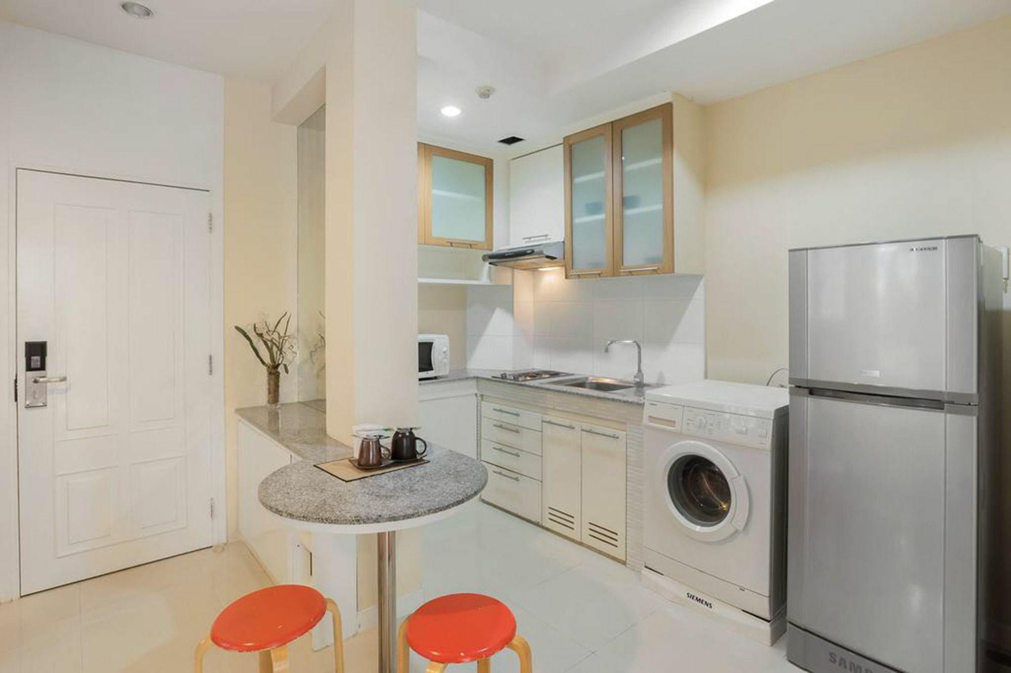 Saladaeng By Favstay Apartment Bangkok