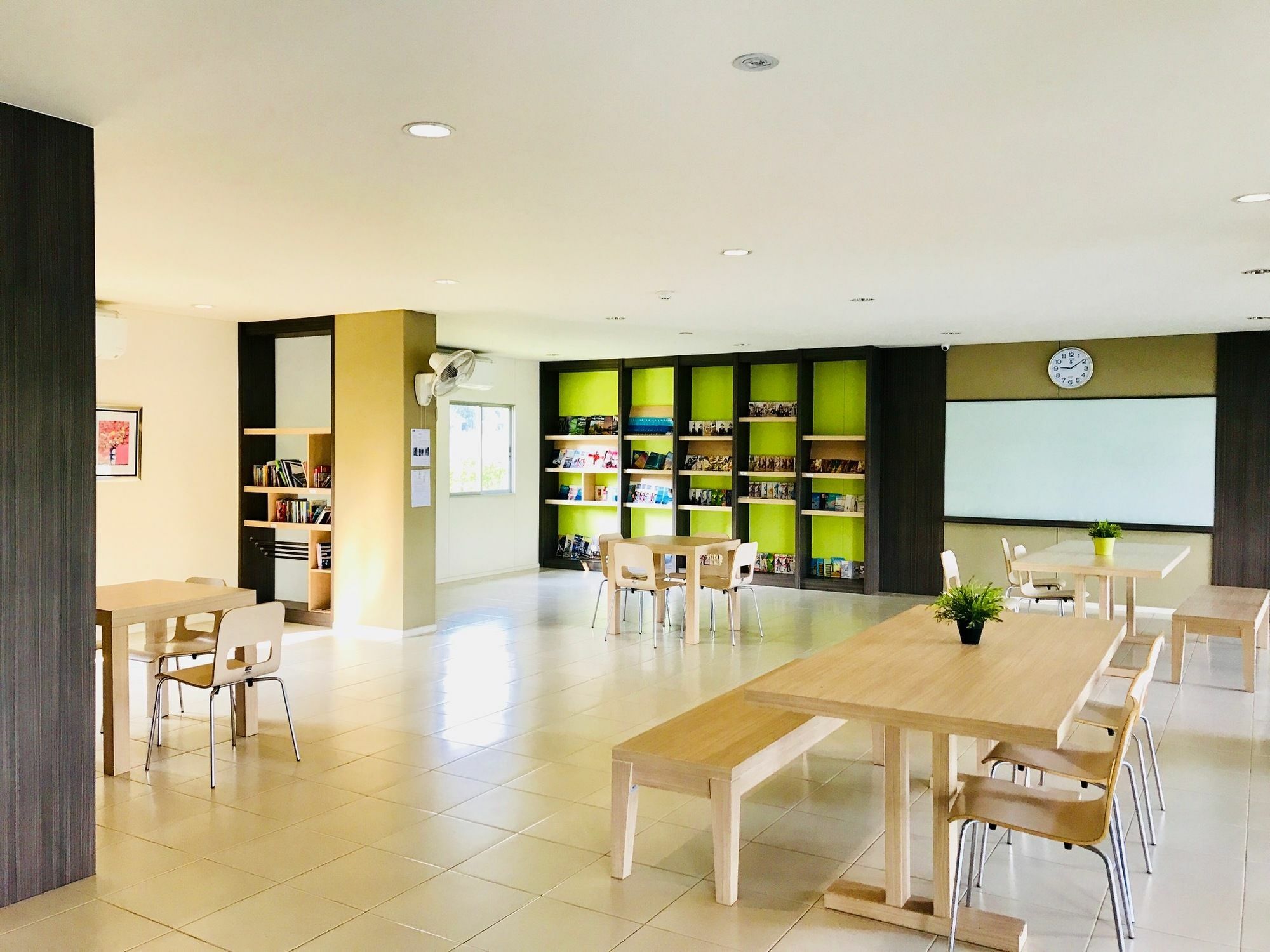 Hotel Near Suvarnabhumi Airport 15 Mins 3*