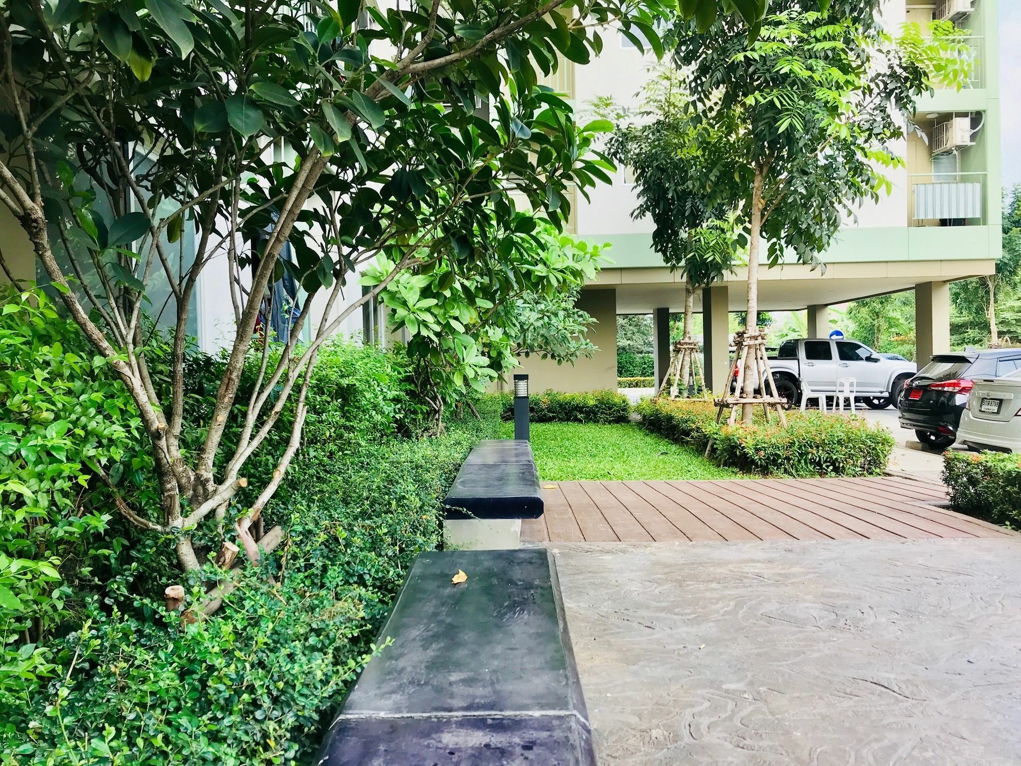 Near Suvarnabhumi Airport 15 Mins Hotel 3*