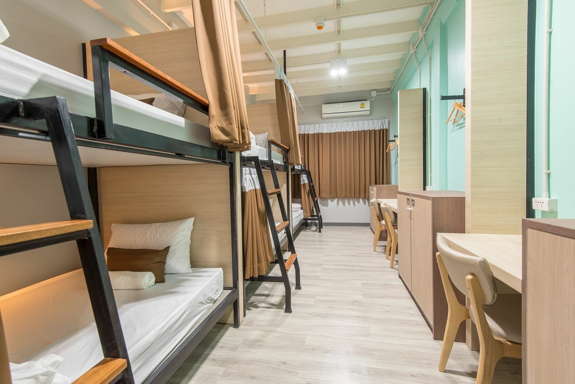 Siam Stadium Hostel *