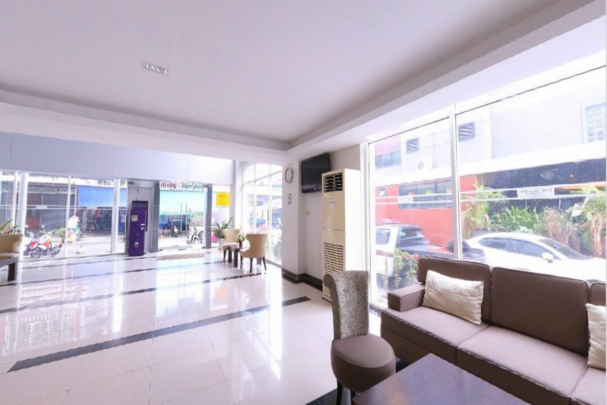 Hotel Lee Garden 4*