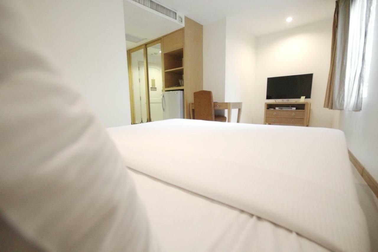 Hope Land Sukhumvit 24 Hotel