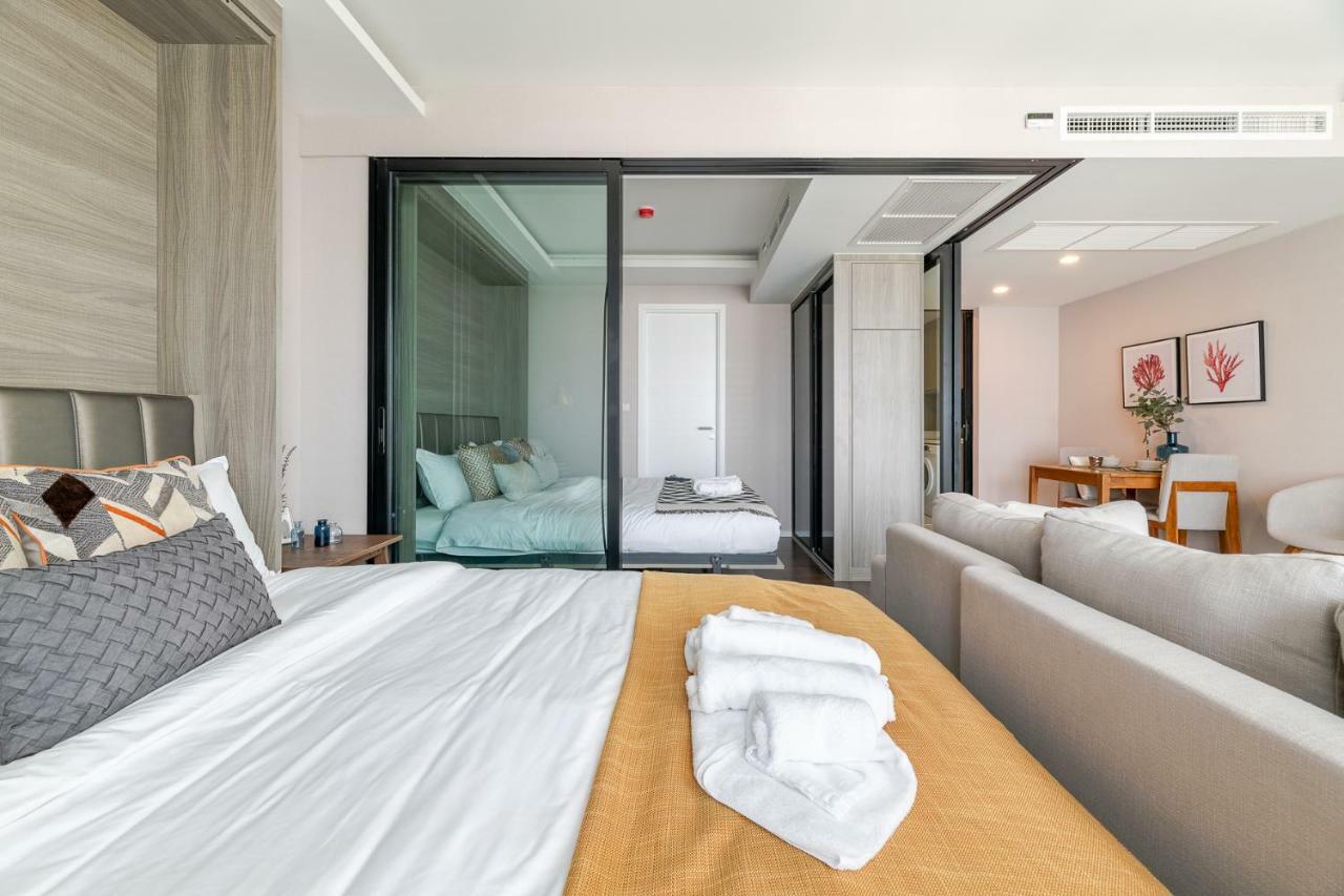 Sukhumvit Asok Modern