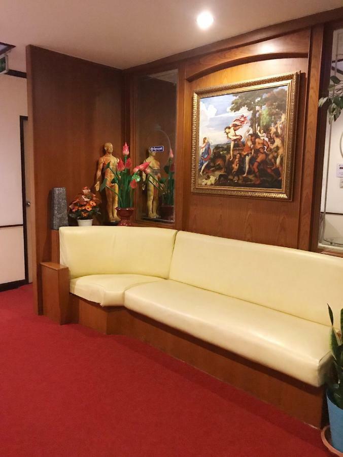 Hotel Honey House1 Bangkok
