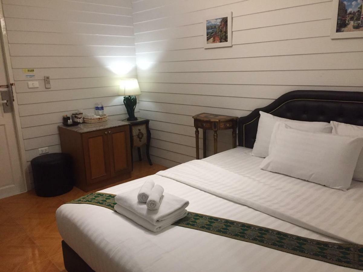Ban Thungdang Housetel Hotel 2*