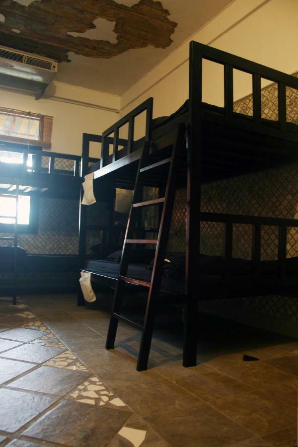 Hostel Born Free *